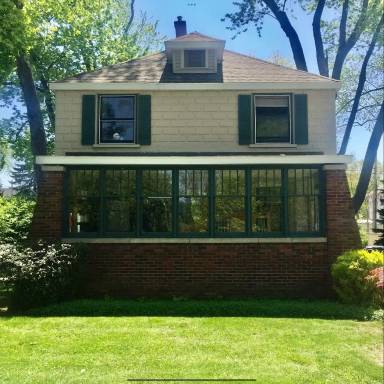 Main picture of 272 E 15th St