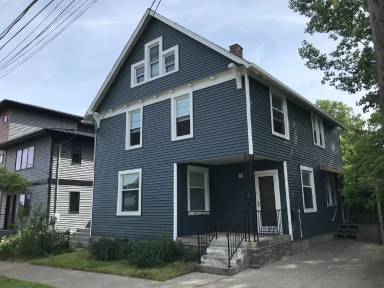 Main picture of 111 Plum St