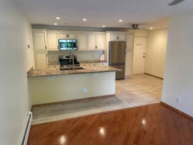 Main picture of 1250 Golden Cir
