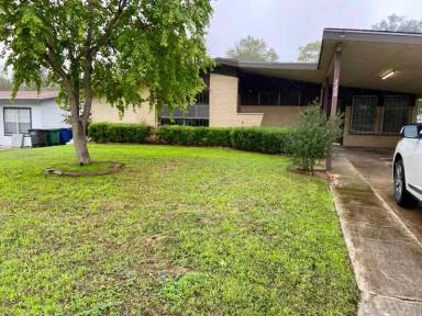 Main picture of 222 Locknere Ln
