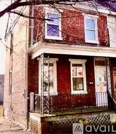 Main picture of 402 Jones Ave