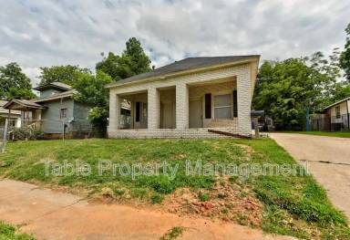 Main picture of 1315 NW 7th St