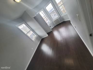 Main picture of 112 Beech St
