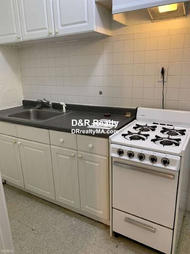 Main picture of 110 Perkins St