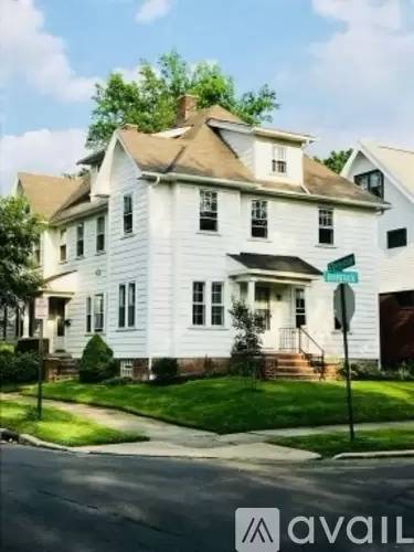 Main picture of 2095 Renrock Rd