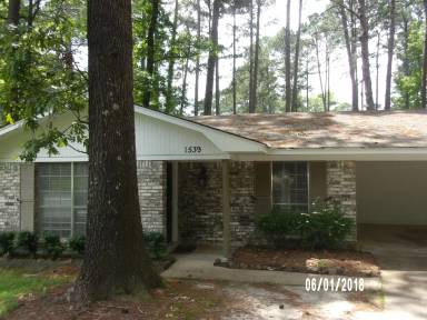 Main picture of 1503 Gordon Dr