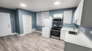 Main picture of 3662 S Paulina St