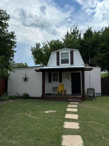 Main picture of 13533 Raytel St