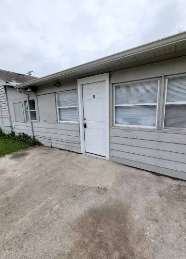 Main picture of 202 N Logan St