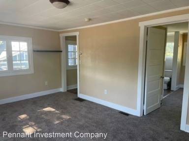Main picture of 902 Kimbark St