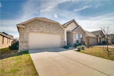 Main picture of 1917 Gayla Creek Dr