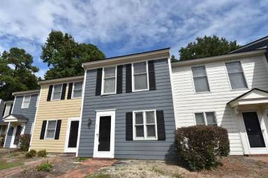 Main picture of 504 Spence Townes