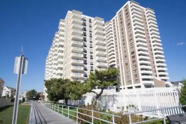 Main picture of Plaza Condominium