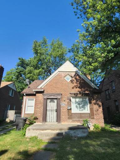 Main picture of 15461 Rutherford St