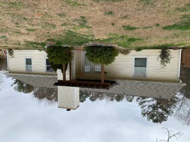 Main picture of 145 Ridge Rd
