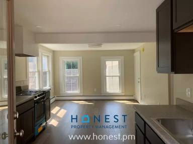 Main picture of 18 Warren St