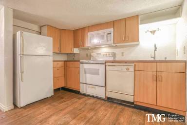 Main picture of 3600 NE 54th St