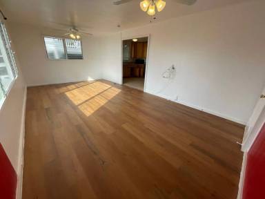 Main picture of 2470 N School St