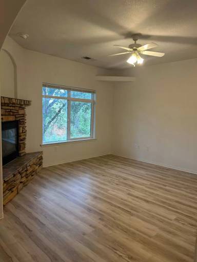 Main picture of 211 N Shasta Ave