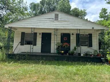 Main picture of 165 Green Valley Rd