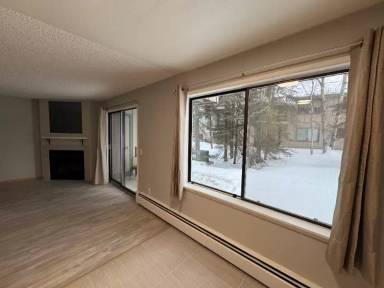Main picture of 3061 Lois Dr
