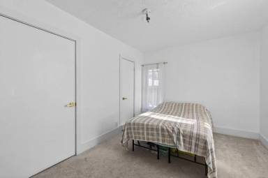 Main picture of 307 E Oak St