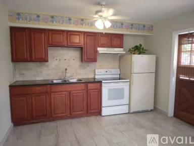 Main picture of 27681 Okeana St