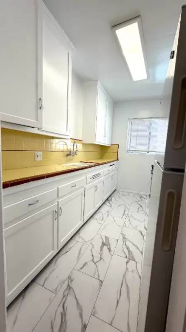 Main picture of 5826 Gregory Ave