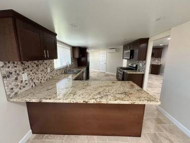 Main picture of 918-47 Club View Ter