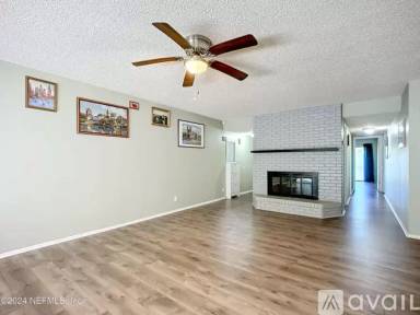 Main picture of 8785 Como Lake Dr