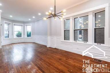 Main picture of 2509 W Diversey Ave