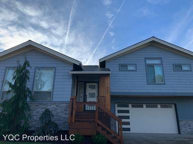 Main picture of 1867 SE Jasmine Pl