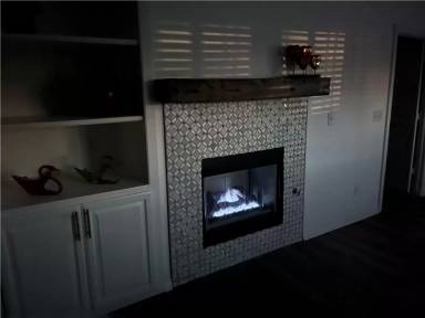 Main picture of 300 Glen Dr