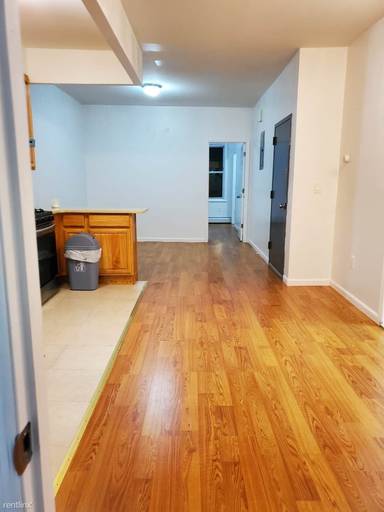 Main picture of 2157 E 18th St