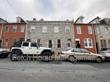 Main picture of 61 Howard Ave