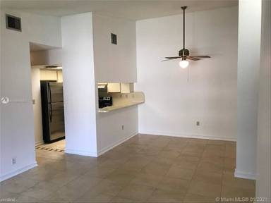 Main picture of 8999 SW 123rd Ct