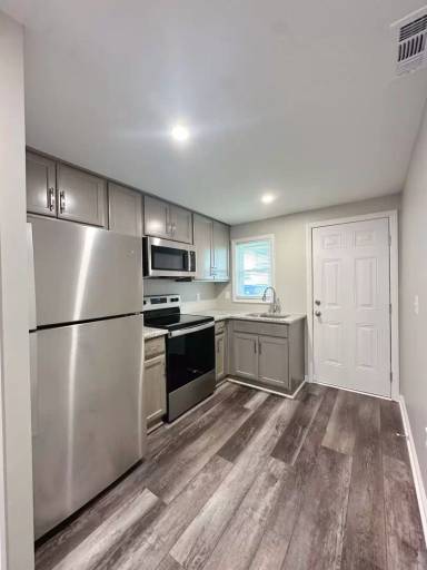 Main picture of 409 Price Ave
