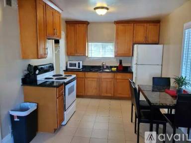 Main picture of 1282 A St