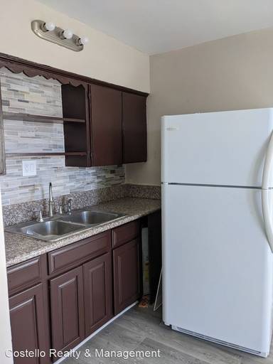 Main picture of 319 N 8th St