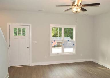 Main picture of 3050 Fulton St