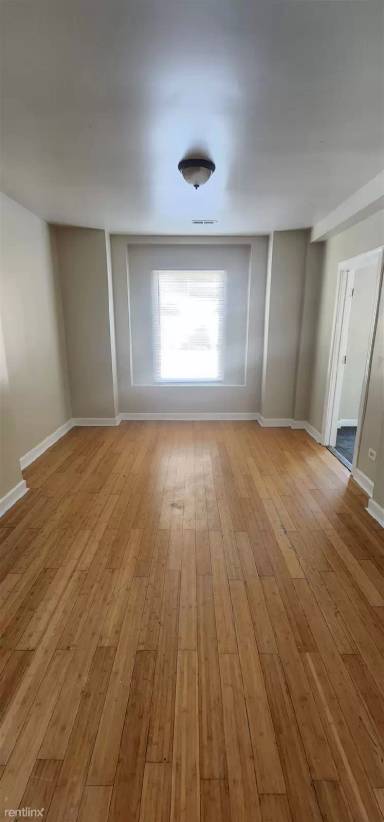 Main picture of 8145 S Drexel Ave