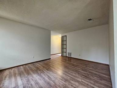 Main picture of 3413 Pathway Cir
