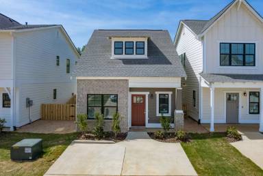 Main picture of 128 Huntley Dr