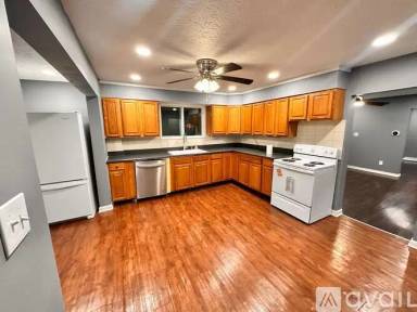 Main picture of 1240 S 17th St