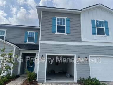 Main picture of 34 Pinebury Ln