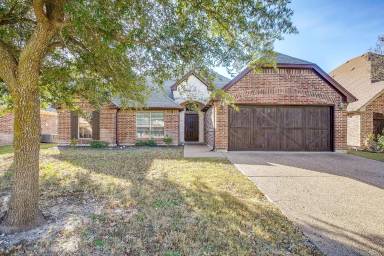Main picture of 121 Muirfield Dr