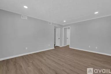 Main picture of 111 E Mell St