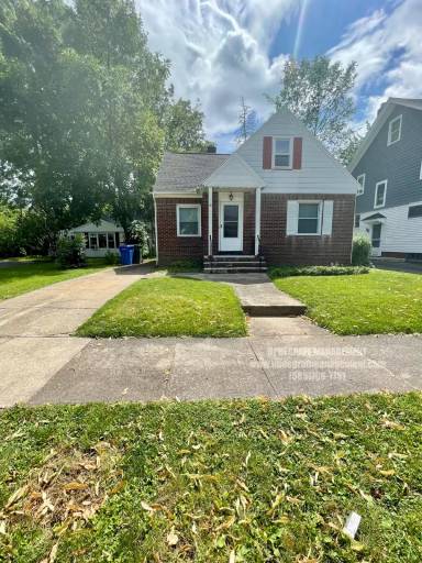 Main picture of 181 Rossiter Rd