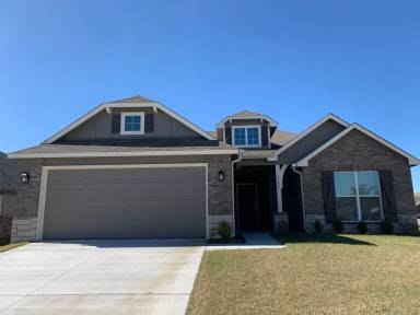 Main picture of 7308 S Kalanchoe Ave