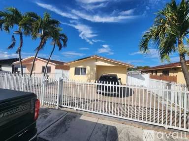 Main picture of 1285 W 39th Pl
